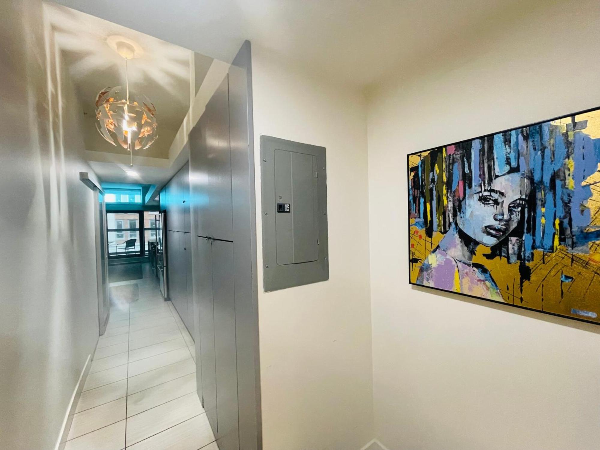 Beautiful Apartment Downtown, Mins To Rogers Arena, Stadium, Restaurants, Shops فانكوفر المظهر الخارجي الصورة